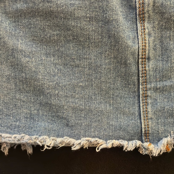 Forever 21 Frayed Hem Blue Denim Mini Skirt - Picture 5 of 8